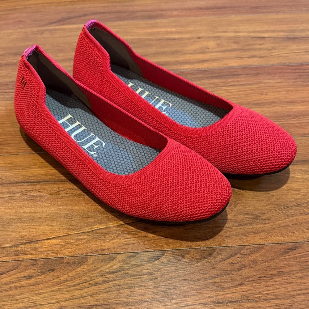 HUE Vibrant Red Women's Flats